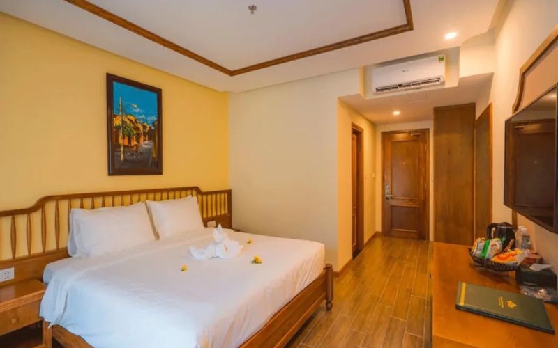 phòng ngủ tại khách sạn Đông Giang