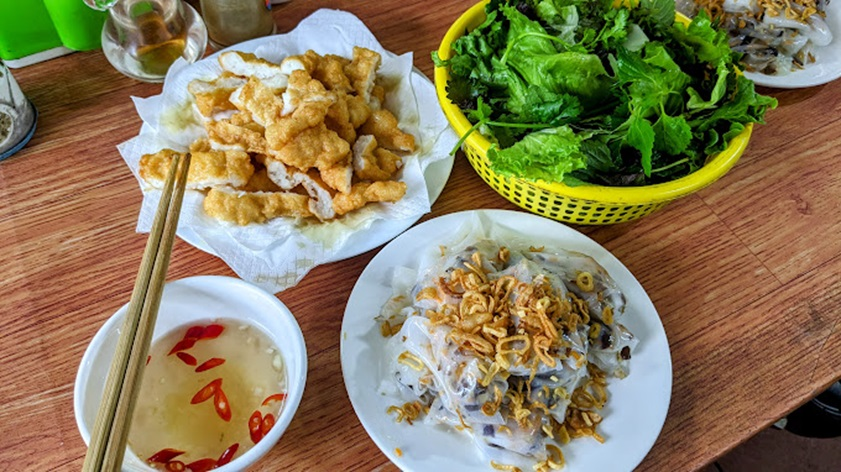 Bánh cuốn chả mực