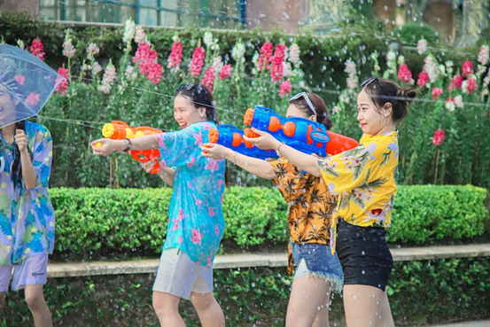 té nước cầu may